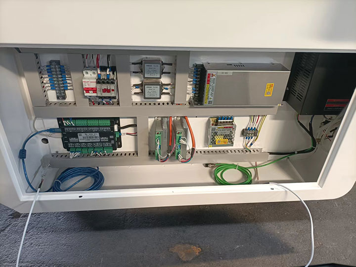 入門級(jí) CO2 業(yè)余愛(ài)好 適合初學(xué)者的激光切割機(jī)