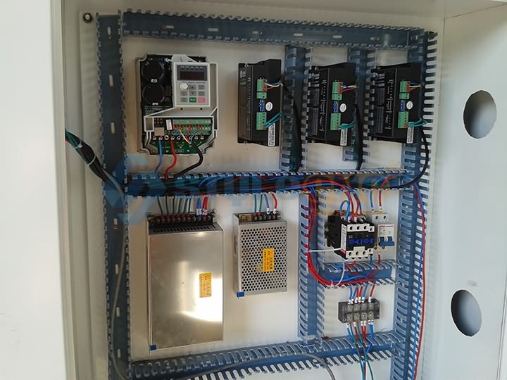 數(shù)控金屬雕刻機電機